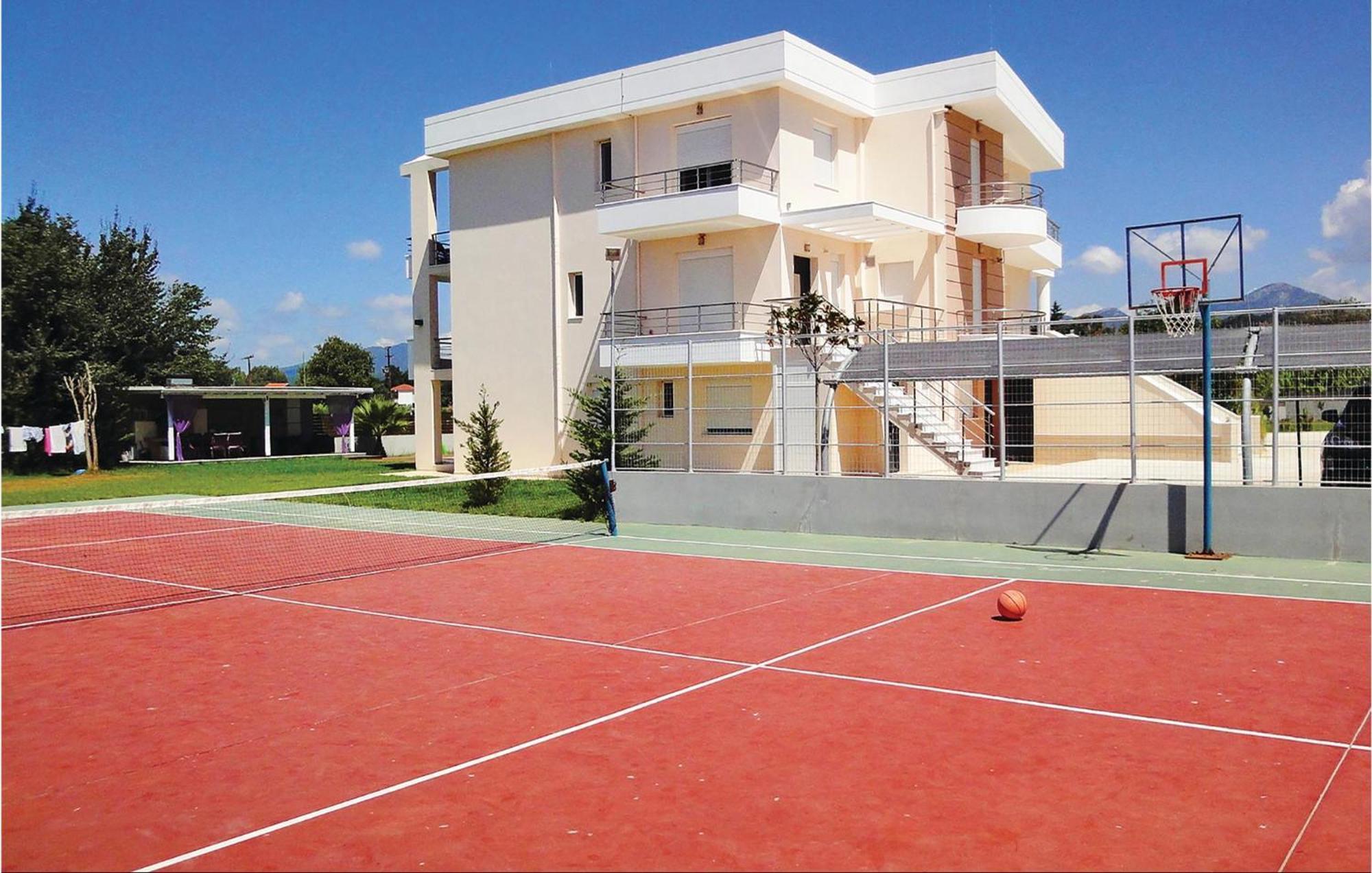 Lovely Home In Preveza With Outdoor Swimming Pool Kanáli Kültér fotó